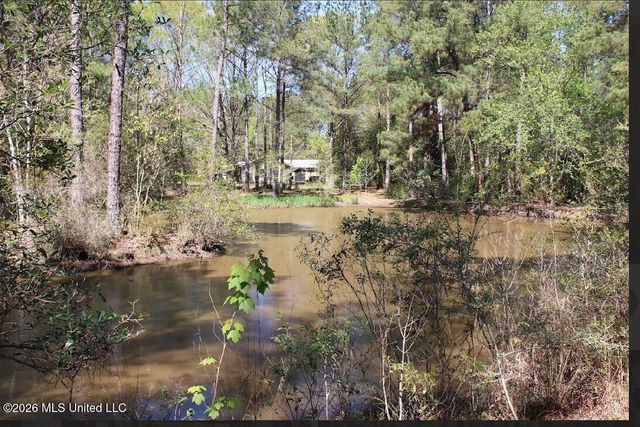 121 American Sand &Gravel, Poplarville, MS 39470