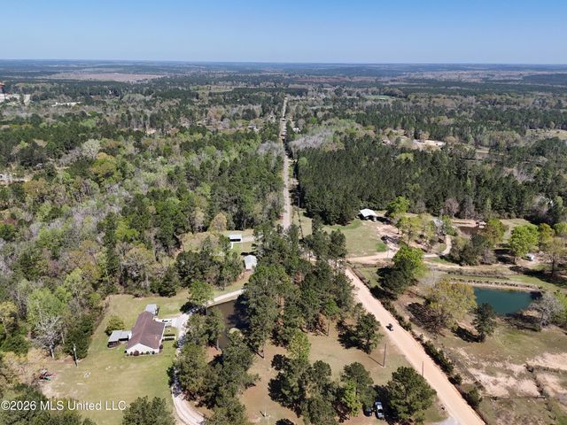 121 American Sand &Gravel, Poplarville, MS 39470