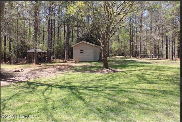 121 American Sand &Gravel, Poplarville, MS 39470