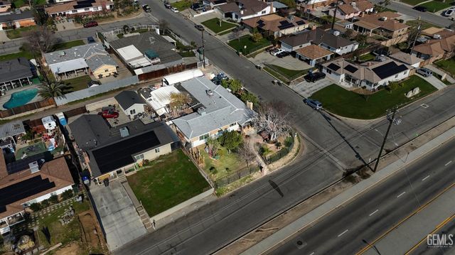 6918 Niles Street, Bakersfield, CA 93306