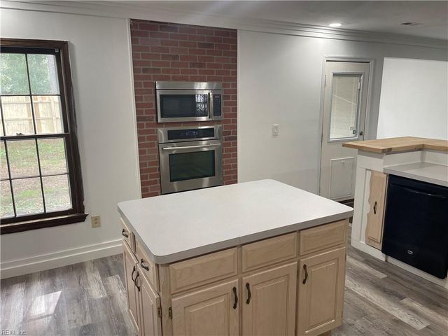 1217 Welles CT, Chesapeake, VA 23320