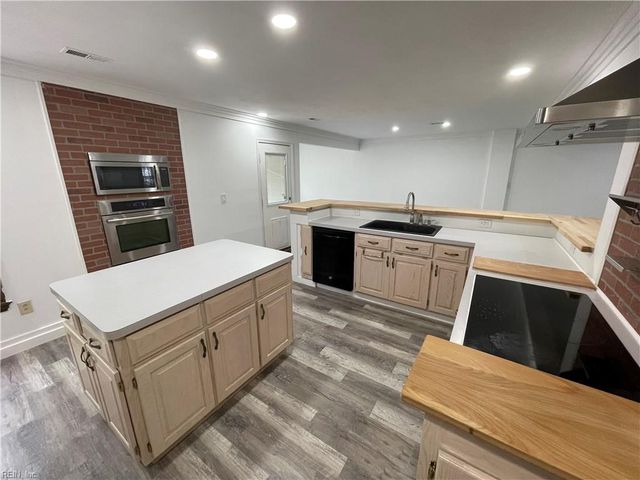 1217 Welles CT, Chesapeake, VA 23320