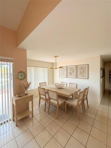 10520 SW 142nd Ave, Miami, FL 33186