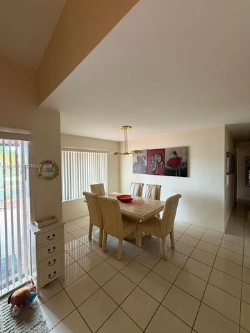 10520 SW 142nd Ave, Miami, FL 33186