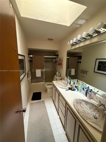 10520 SW 142nd Ave, Miami, FL 33186