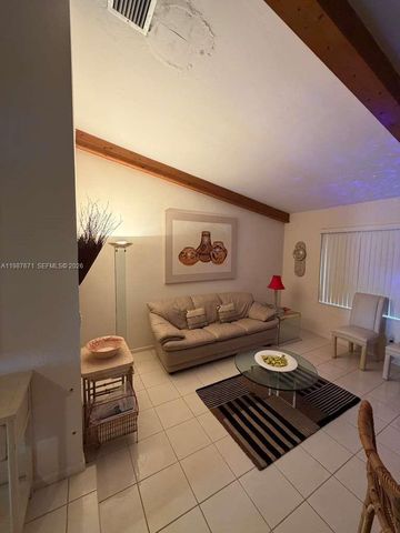 10520 SW 142nd Ave, Miami, FL 33186