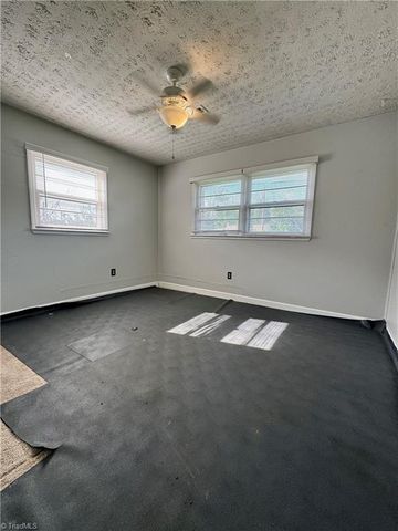 2205 Plainview Drive, High Point, NC 27265