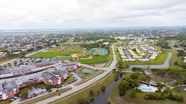 402 SW Ruffner Court, Port St. Lucie, Port St Lucie, FL 34953