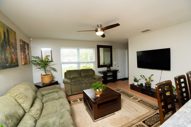 402 SW Ruffner Court, Port St. Lucie, Port St Lucie, FL 34953