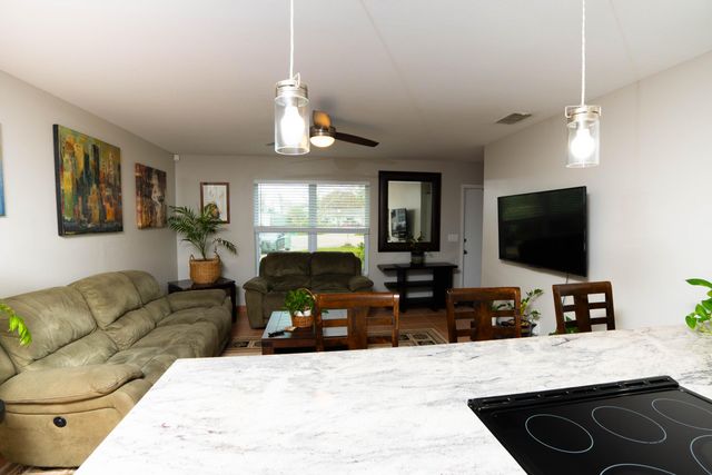 402 SW Ruffner Court, Port St. Lucie, Port St Lucie, FL 34953
