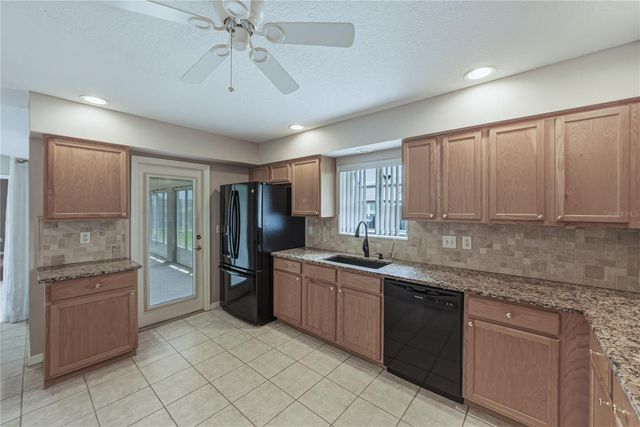 10817 HOCK LANE, San Antonio, FL 33576