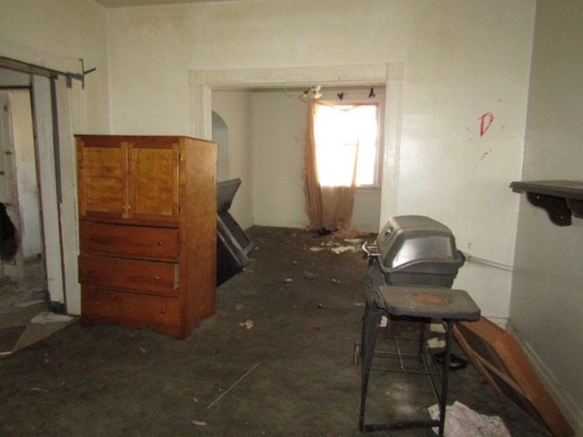 1614 Shaw Ave, Mckeesport, PA 15132