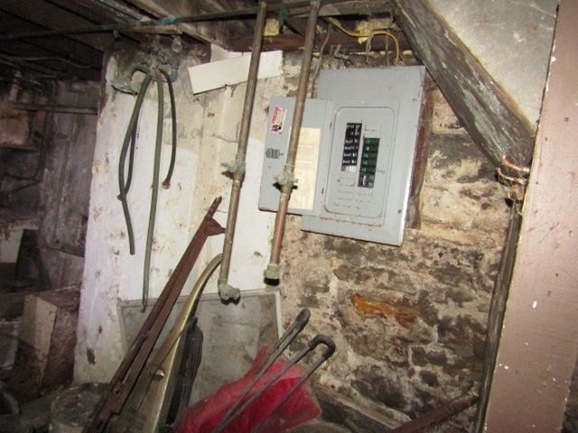 1614 Shaw Ave, Mckeesport, PA 15132