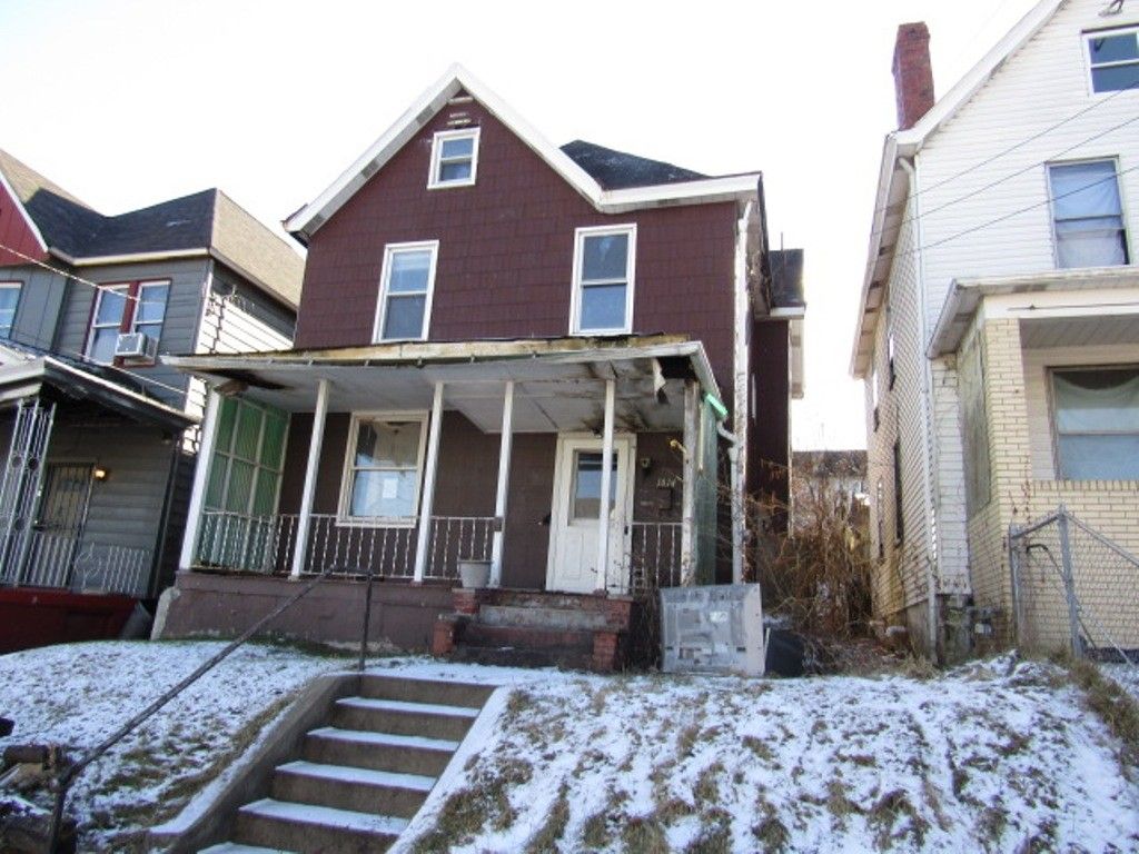1614 Shaw Ave, Mckeesport, PA 15132