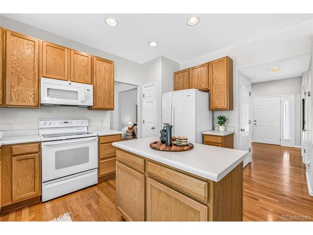 9873 Alabaster Ct, Parker, CO 80134
