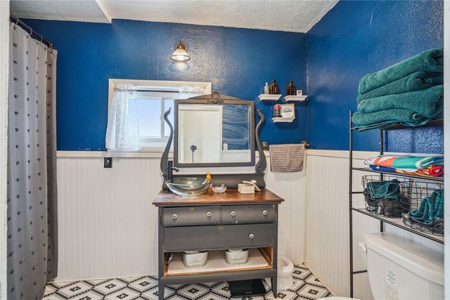 2632 Warford Street, Perry, IA 50220