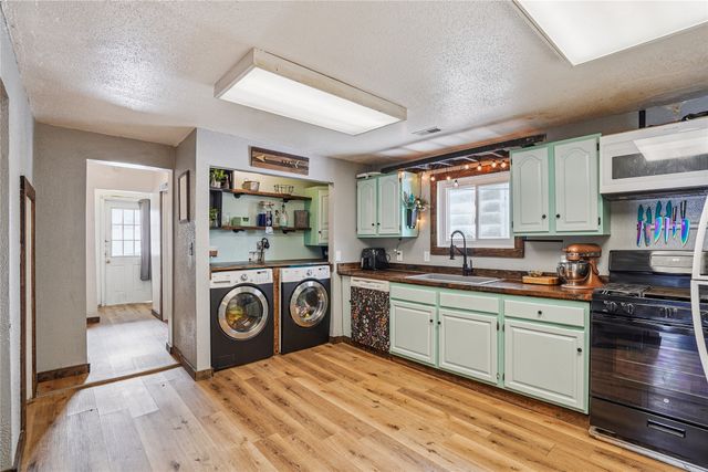 2632 Warford Street, Perry, IA 50220