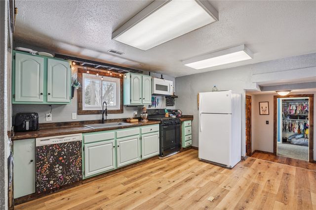 2632 Warford Street, Perry, IA 50220