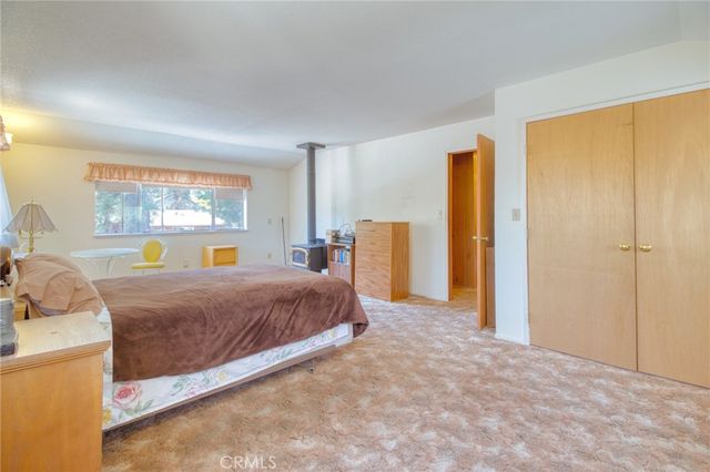 960 Snowbird Road, Wrightwood, CA 92397