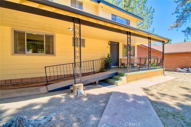 960 Snowbird Road, Wrightwood, CA 92397