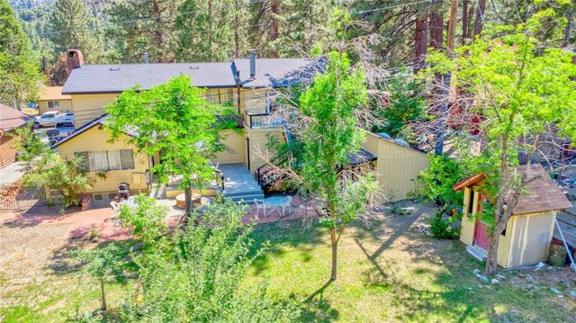 960 Snowbird Road, Wrightwood, CA 92397