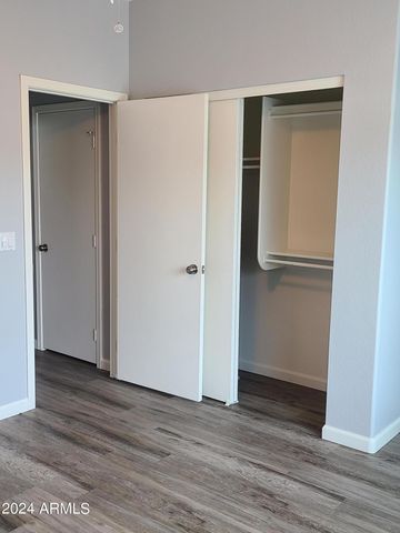 17407 N LARKSPUR Lane, Surprise, AZ 85374