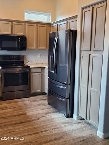17407 N LARKSPUR Lane, Surprise, AZ 85374
