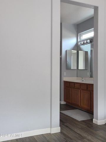 17407 N LARKSPUR Lane, Surprise, AZ 85374