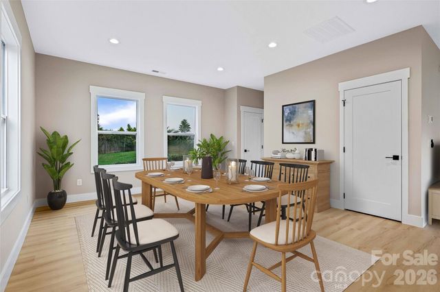 428 Hazel Mill Road, Asheville, NC 28806