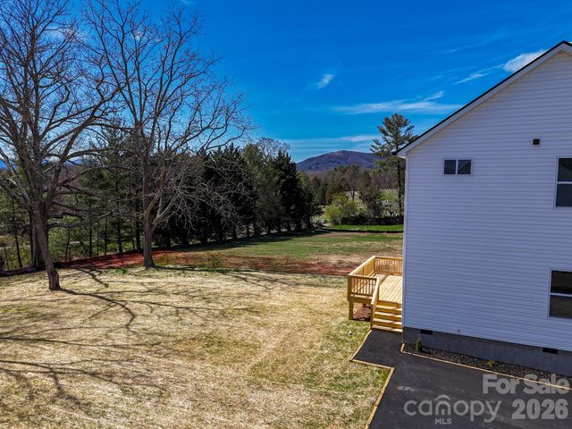 428 Hazel Mill Road, Asheville, NC 28806