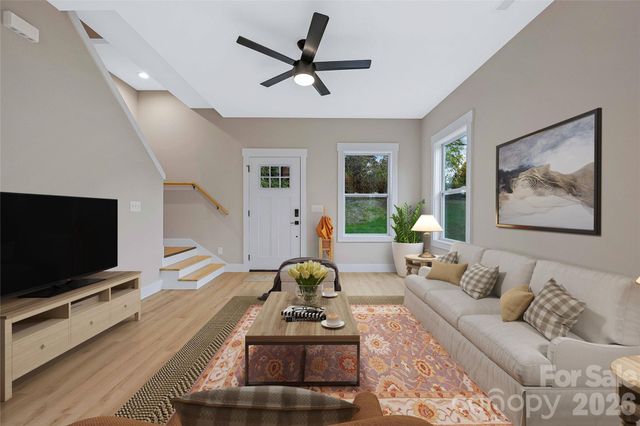 428 Hazel Mill Road, Asheville, NC 28806