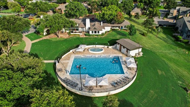 2714 Lakeview Lane, Carrollton, TX 75006