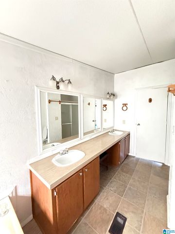 295 COUNTRY LANE, Talladega, AL 35160