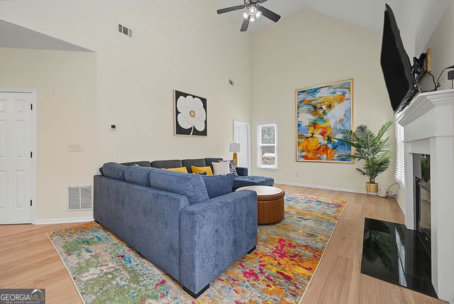 140 Farr Lake Drive, Tyrone, GA 30290