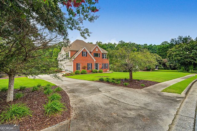 140 Farr Lake Drive, Tyrone, GA 30290