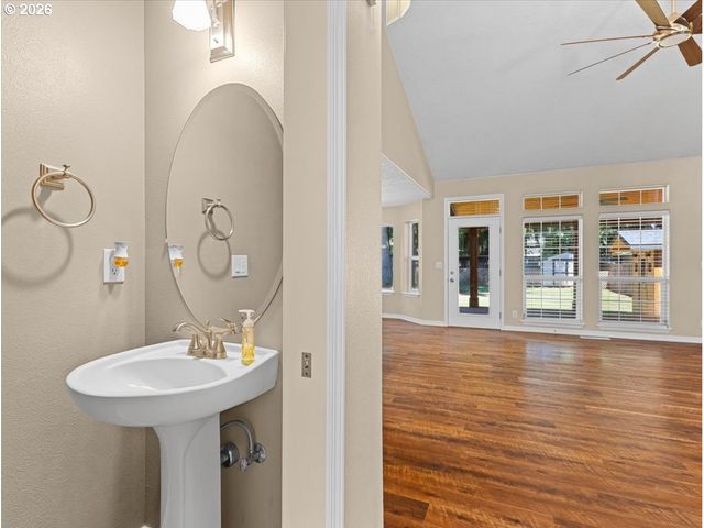 6500 Ne 47TH St, Vancouver, WA 98661