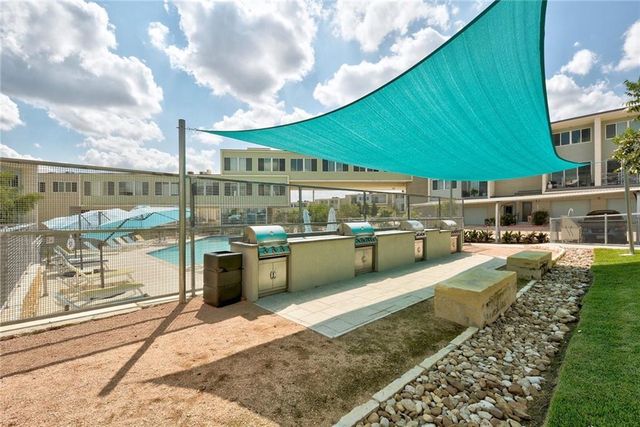 604 N Bluff DR 136, Austin, TX 78745