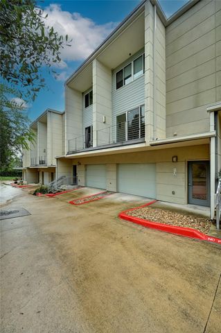 604 N Bluff DR 136, Austin, TX 78745