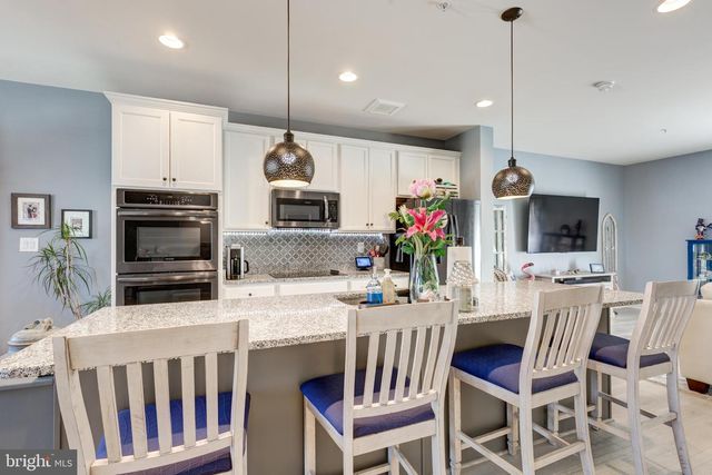 2723 TOWN VIEW CIR, New Windsor, MD 21776