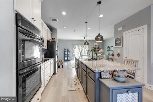 2723 TOWN VIEW CIR, New Windsor, MD 21776