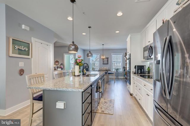2723 TOWN VIEW CIR, New Windsor, MD 21776
