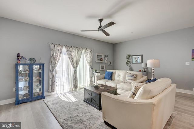 2723 TOWN VIEW CIR, New Windsor, MD 21776