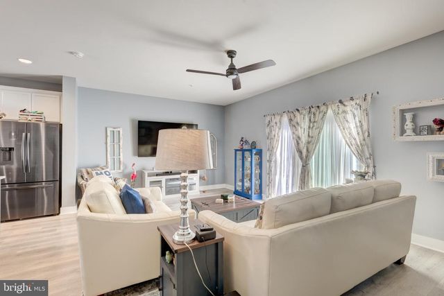 2723 TOWN VIEW CIR, New Windsor, MD 21776