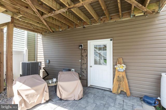 2723 TOWN VIEW CIR, New Windsor, MD 21776