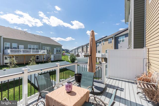 2723 TOWN VIEW CIR, New Windsor, MD 21776