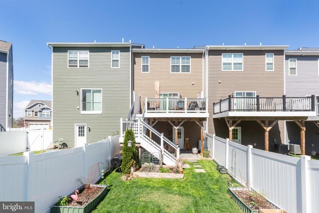 2723 TOWN VIEW CIR, New Windsor, MD 21776