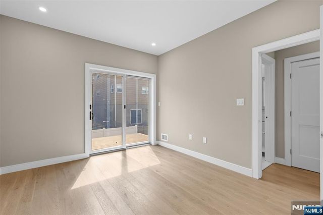 416 8th Street, Fairview, NJ 07022