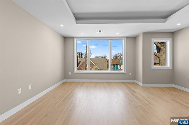 416 8th Street, Fairview, NJ 07022