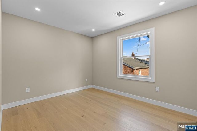 416 8th Street, Fairview, NJ 07022