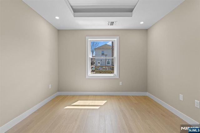 416 8th Street, Fairview, NJ 07022